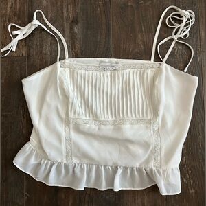 Gianni Bini White ruffle top